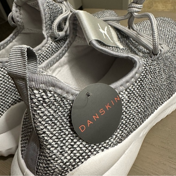 Danskin Women's Agility Lace Up Knit Sneaker In Gray 10 - Picture 7 of 7